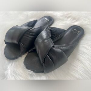 Marc Fisher LTD Olgalia Black Flat Knot Sandals, 6.5